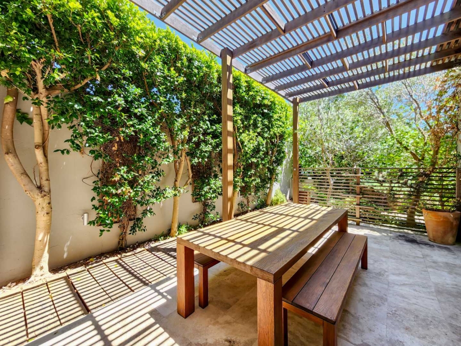 To Let 3 Bedroom Property for Rent in Camps Bay Western Cape